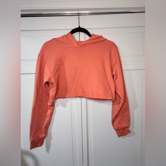 NWOT Lululemon Cropped Hoodie - Picture 1 of 2